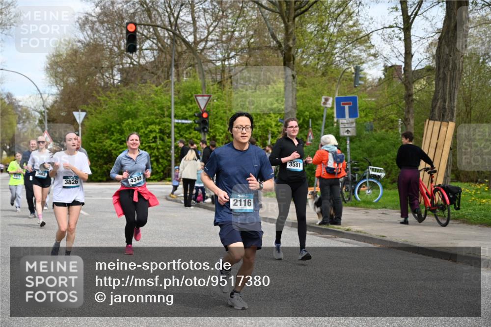 12.04.2026 - 45. Internationalen Wilhelmsburger Insellauf J. Mangold http://msf.ph/oto/9517380 12.04.2026 13:21:54 Ziel 4017, 3676, 2628, 3251, 5201, 3109, 4404, 4362, 2473, 2552, 2130, 2840, 3998, 5462, 5205, 4809, 2002, 2332, 2116, 3581, 3235, 3915, 5080, 4348, 5085, 3603, 3602, 3603, 3602, 5092, 2246, 5192, 5171, 3162, 4443, 4442, 3746, 5290, 3057, 3667, 5304 meine-sportfotos.de