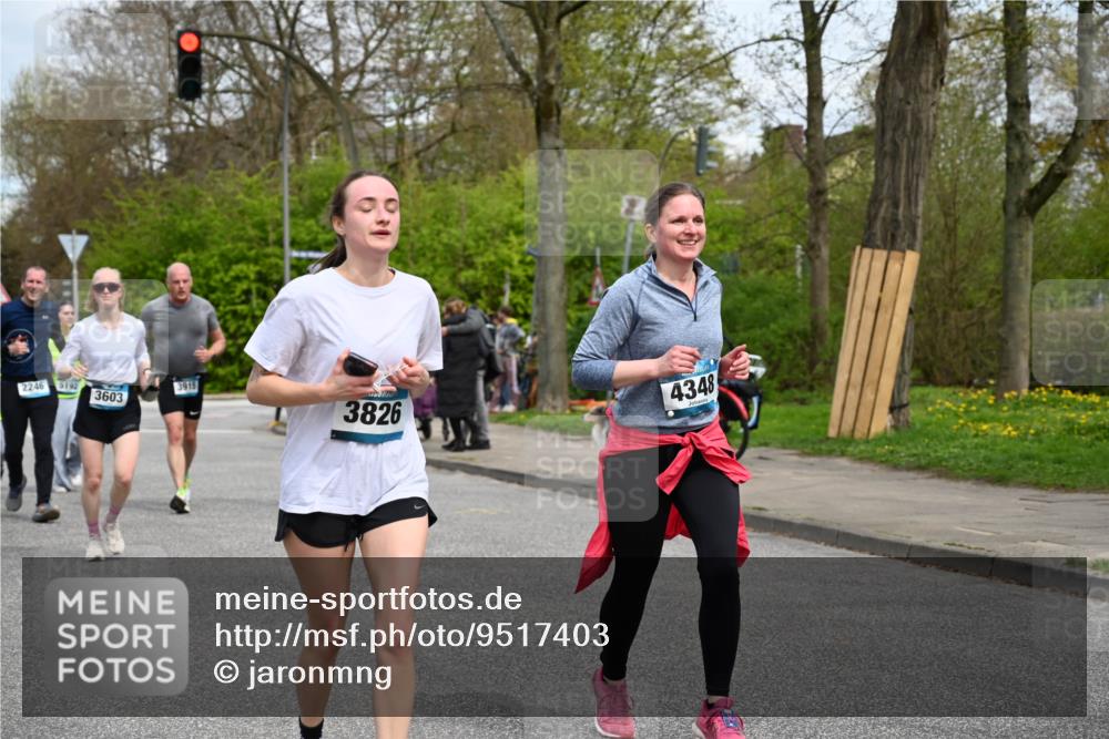 12.04.2026 - 45. Internationalen Wilhelmsburger Insellauf J. Mangold http://msf.ph/oto/9517403 12.04.2026 13:21:57 Ziel 3676, 2628, 3251, 5201, 3109, 4404, 4362, 2473, 2552, 2130, 2840, 3998, 5462, 5205, 4809, 2002, 2332, 2116, 3581, 3235, 3915, 5080, 4348, 5085, 3603, 3602, 5092, 5092, 2246, 5192, 5171, 3162, 4443, 4442, 3746, 5290, 3057, 3667, 5304, 4210 meine-sportfotos.de