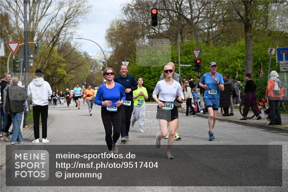 12.04.2026 - 45. Internationalen Wilhelmsburger Insellauf J. Mangold http://msf.ph/oto/9517404 12.04.2026 13:21:58 Ziel 3676, 2628, 3251, 5201, 3109, 4404, 4362, 2473, 2552, 2130, 2840, 3998, 5462, 5205, 4809, 2002, 2332, 2116, 3581, 3235, 3915, 5080, 4348, 5085, 3603, 3602, 5092, 2246, 5192, 5171, 3162, 4443, 4442, 3746, 5290, 3057, 3667, 5304, 4210 meine-sportfotos.de