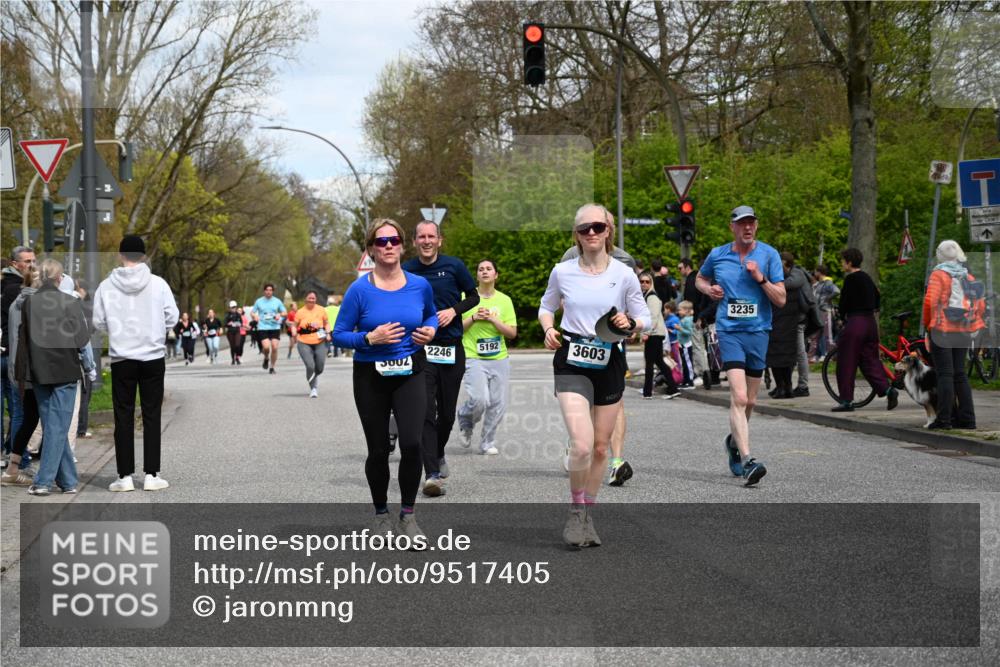 12.04.2026 - 45. Internationalen Wilhelmsburger Insellauf J. Mangold http://msf.ph/oto/9517405 12.04.2026 13:21:58 Ziel 3676, 2628, 3251, 5201, 3109, 4404, 4362, 2473, 2552, 2130, 2840, 3998, 5462, 5205, 4809, 2002, 2332, 2116, 3581, 3235, 3915, 5080, 4348, 5085, 3603, 3602, 5092, 2246, 5192, 5171, 3162, 4443, 4442, 3746, 5290, 3057, 3667, 5304, 4210 meine-sportfotos.de