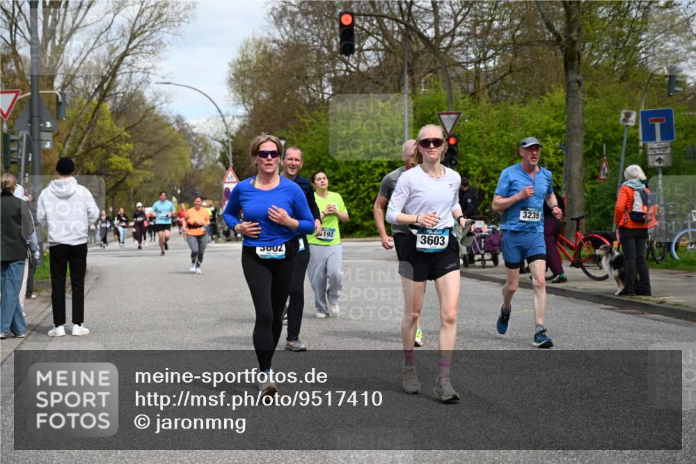 12.04.2026 - 45. Internationalen Wilhelmsburger Insellauf J. Mangold http://msf.ph/oto/9517410 12.04.2026 13:21:58 Ziel 3676, 2628, 3251, 5201, 3109, 4404, 4362, 2473, 2552, 2130, 2840, 3998, 5462, 5205, 4809, 2002, 2332, 2116, 3581, 3235, 3915, 5080, 4348, 5085, 3603, 3602, 5092, 2246, 5192, 5171, 3162, 4443, 4442, 3746, 5290, 3057, 3667, 5304, 4210 meine-sportfotos.de