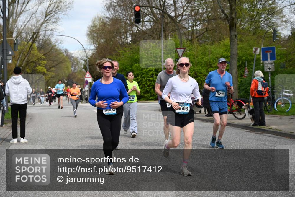 12.04.2026 - 45. Internationalen Wilhelmsburger Insellauf J. Mangold http://msf.ph/oto/9517412 12.04.2026 13:21:58 Ziel 3676, 2628, 3251, 5201, 3109, 4404, 4362, 2473, 2552, 2130, 2840, 3998, 5462, 5205, 4809, 2002, 2332, 2116, 3581, 3235, 3915, 5080, 4348, 5085, 3603, 3602, 5092, 2246, 5192, 5171, 3162, 4443, 4442, 3746, 5290, 3057, 3667, 5304, 4210 meine-sportfotos.de