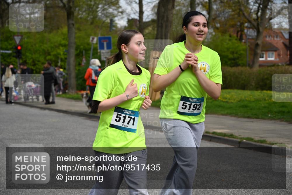 12.04.2026 - 45. Internationalen Wilhelmsburger Insellauf J. Mangold http://msf.ph/oto/9517435 12.04.2026 13:22:02 Ziel 5201, 3109, 4404, 4362, 2473, 2552, 2130, 2840, 3998, 5462, 5205, 4809, 2002, 2332, 2116, 3581, 3581, 3235, 3915, 5080, 4348, 5085, 3603, 3602, 5092, 2246, 5192, 5171, 3162, 4443, 4442, 3746, 5290, 5290, 3057, 3667, 5304, 4210, 4014, 2158 meine-sportfotos.de
