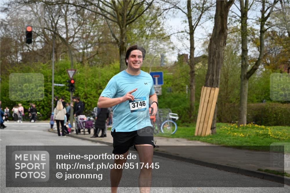 12.04.2026 - 45. Internationalen Wilhelmsburger Insellauf J. Mangold http://msf.ph/oto/9517445 12.04.2026 13:22:10 Ziel 2130, 2840, 3998, 5462, 5205, 4809, 2002, 2332, 2116, 3581, 3235, 3915, 5080, 4348, 5085, 3603, 3602, 5092, 2246, 5192, 5171, 3162, 4443, 4442, 3746, 5290, 3057, 3667, 5304, 4210, 4014, 2158 meine-sportfotos.de