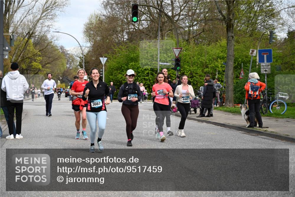 12.04.2026 - 45. Internationalen Wilhelmsburger Insellauf J. Mangold http://msf.ph/oto/9517459 12.04.2026 13:22:13 Ziel 5462, 5205, 4809, 2002, 2332, 2116, 3581, 3235, 3915, 5080, 4348, 5085, 3603, 3602, 5092, 2246, 5192, 5171, 3162, 4443, 4442, 3746, 4442, 3746, 5290, 3057, 3667, 5304, 4210, 4014, 2158 meine-sportfotos.de