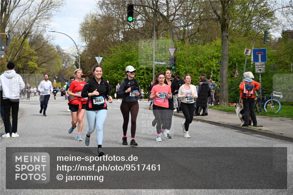 12.04.2026 - 45. Internationalen Wilhelmsburger Insellauf J. Mangold http://msf.ph/oto/9517461 12.04.2026 13:22:14 Ziel 5205, 4809, 2002, 2332, 2116, 3581, 3235, 3915, 5080, 4348, 5085, 3603, 3602, 5092, 2246, 5192, 5171, 3162, 4443, 4442, 3746, 5290, 5290, 3057, 3667, 5304, 4210, 4014, 2158, 2158, 5314 meine-sportfotos.de