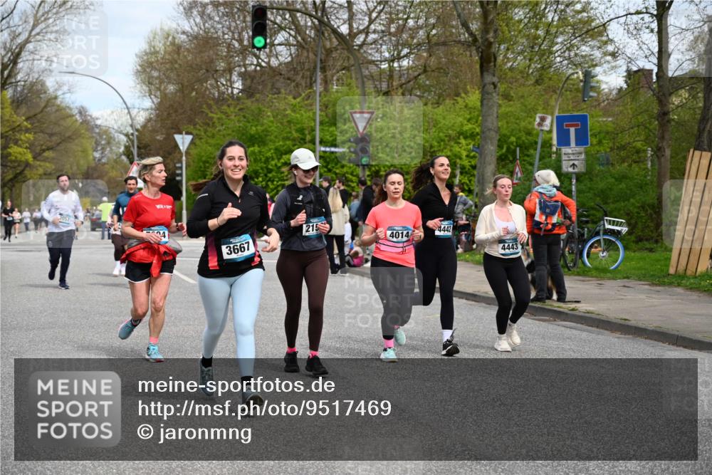 12.04.2026 - 45. Internationalen Wilhelmsburger Insellauf J. Mangold http://msf.ph/oto/9517469 12.04.2026 13:22:14 Ziel 5205, 4809, 2002, 2332, 2116, 3581, 3235, 3915, 5080, 4348, 5085, 3603, 3602, 5092, 2246, 5192, 5171, 3162, 4443, 4442, 3746, 5290, 5290, 3057, 3667, 5304, 4210, 4014, 2158, 2158, 5314 meine-sportfotos.de