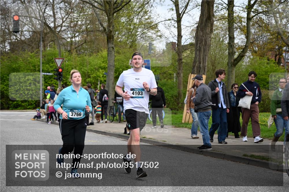 12.04.2026 - 45. Internationalen Wilhelmsburger Insellauf J. Mangold http://msf.ph/oto/9517502 12.04.2026 13:20:31 Ziel 2431, 4121, 5308, 3236, 4718, 2247, 3203, 5342, 3822, 3821, 4999, 4803, 2224, 4223, 4224, 4954, 5258, 3284, 2469, 4305, 2013, 2013, 3233, 5230, 3766, 4103, 4341, 5633, 4284, 4293, 5543, 2363, 2101 meine-sportfotos.de