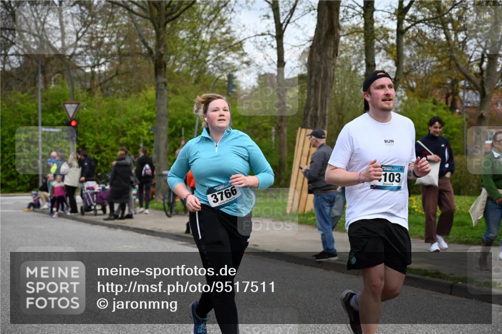 12.04.2026 - 45. Internationalen Wilhelmsburger Insellauf J. Mangold http://msf.ph/oto/9517511 12.04.2026 13:20:32 Ziel 2431, 4121, 5308, 3236, 4718, 2247, 3203, 5342, 3822, 3821, 4999, 4803, 2224, 4223, 4224, 4954, 5258, 3284, 2469, 4305, 2013, 3233, 3233, 5230, 3766, 4103, 4341, 4341, 5633, 4284, 4293, 5543, 2363, 2101, 4417 meine-sportfotos.de