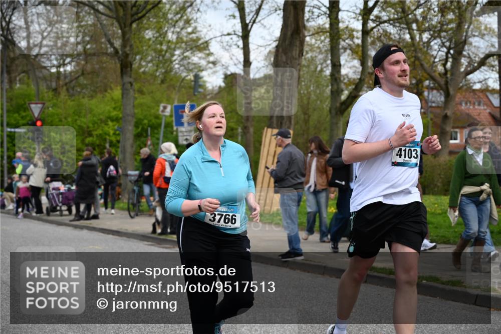 12.04.2026 - 45. Internationalen Wilhelmsburger Insellauf J. Mangold http://msf.ph/oto/9517513 12.04.2026 13:20:32 Ziel 2431, 4121, 5308, 3236, 4718, 2247, 3203, 5342, 3822, 3821, 4999, 4803, 2224, 4223, 4224, 4954, 5258, 3284, 2469, 4305, 2013, 3233, 3233, 5230, 3766, 4103, 4341, 4341, 5633, 4284, 4293, 5543, 2363, 2101, 4417 meine-sportfotos.de