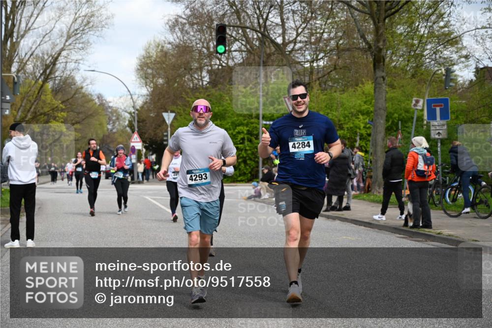 12.04.2026 - 45. Internationalen Wilhelmsburger Insellauf J. Mangold http://msf.ph/oto/9517558 12.04.2026 13:20:42 Ziel 4999, 4803, 2224, 4223, 4224, 4954, 5258, 3284, 2469, 4305, 2013, 3233, 5230, 3766, 4103, 4341, 5633, 4284, 4293, 5543, 2363, 2101, 2101, 4417, 3552, 3551, 2333, 4018, 5716, 4319 meine-sportfotos.de