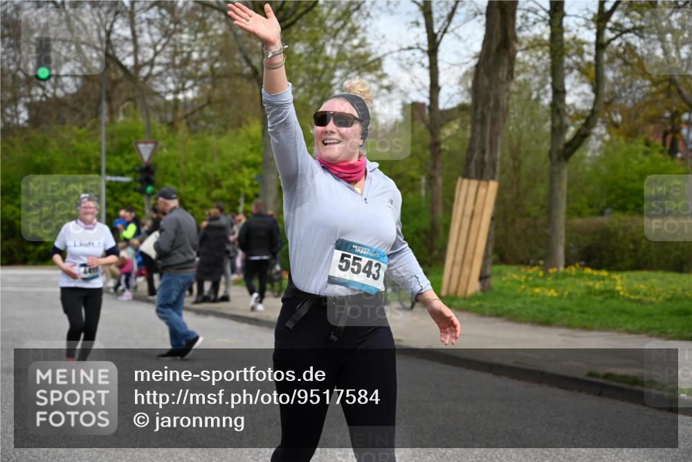 12.04.2026 - 45. Internationalen Wilhelmsburger Insellauf J. Mangold http://msf.ph/oto/9517584 12.04.2026 13:20:45 Ziel 4224, 4954, 5258, 3284, 2469, 4305, 2013, 3233, 5230, 3766, 4103, 4341, 5633, 5633, 4284, 4293, 5543, 2363, 2101, 4417, 3552, 3551, 3552, 3551, 2333, 4018, 5716, 4319, 5297 meine-sportfotos.de