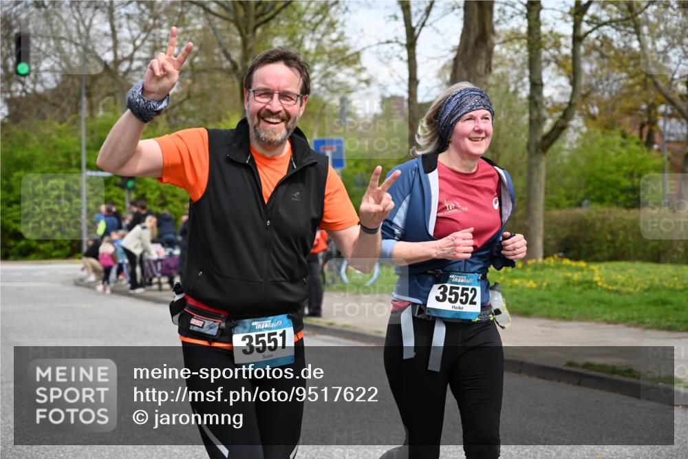12.04.2026 - 45. Internationalen Wilhelmsburger Insellauf J. Mangold http://msf.ph/oto/9517622 12.04.2026 13:20:49 Ziel 2469, 4305, 2013, 3233, 5230, 3766, 4103, 4341, 5633, 4284, 4293, 5543, 5543, 2363, 2101, 4417, 3552, 3551, 2333, 4018, 5716, 4319, 5297, 4878, 5484, 2692 meine-sportfotos.de