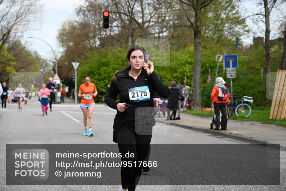 12.04.2026 - 45. Internationalen Wilhelmsburger Insellauf J. Mangold http://msf.ph/oto/9517666 12.04.2026 13:21:11 Ziel 4284, 4293, 5543, 2363, 2101, 4417, 3552, 3551, 2333, 4018, 5716, 4319, 5297, 4878, 5484, 2692, 4444, 4800, 4047, 2175, 3402, 5482, 4017, 3676, 2628 meine-sportfotos.de