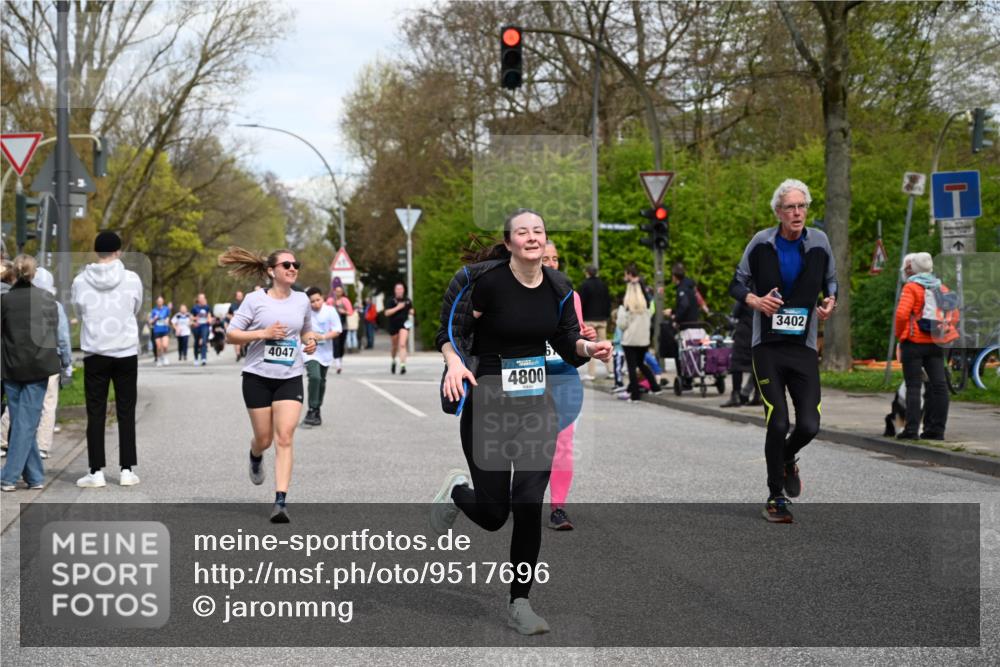 12.04.2026 - 45. Internationalen Wilhelmsburger Insellauf J. Mangold http://msf.ph/oto/9517696 12.04.2026 13:21:18 Ziel 2101, 4417, 3552, 3551, 2333, 4018, 5716, 4319, 5297, 4878, 5484, 2692, 4444, 4800, 4047, 2175, 3402, 5482, 4017, 4017, 3676, 2628, 3251, 5201, 3109, 4404, 4362, 2473 meine-sportfotos.de