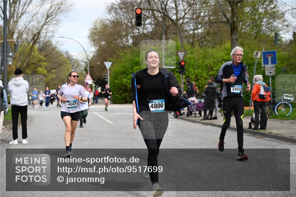 12.04.2026 - 45. Internationalen Wilhelmsburger Insellauf J. Mangold http://msf.ph/oto/9517699 12.04.2026 13:21:18 Ziel 2101, 4417, 3552, 3551, 2333, 4018, 5716, 4319, 5297, 4878, 5484, 2692, 4444, 4800, 4047, 2175, 3402, 5482, 4017, 4017, 3676, 2628, 3251, 5201, 3109, 4404, 4362, 2473 meine-sportfotos.de