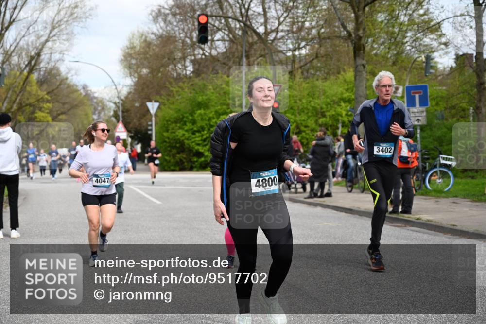 12.04.2026 - 45. Internationalen Wilhelmsburger Insellauf J. Mangold http://msf.ph/oto/9517702 12.04.2026 13:21:18 Ziel 2101, 4417, 3552, 3551, 2333, 4018, 5716, 4319, 5297, 4878, 5484, 2692, 4444, 4800, 4047, 2175, 3402, 5482, 4017, 4017, 3676, 2628, 3251, 5201, 3109, 4404, 4362, 2473 meine-sportfotos.de