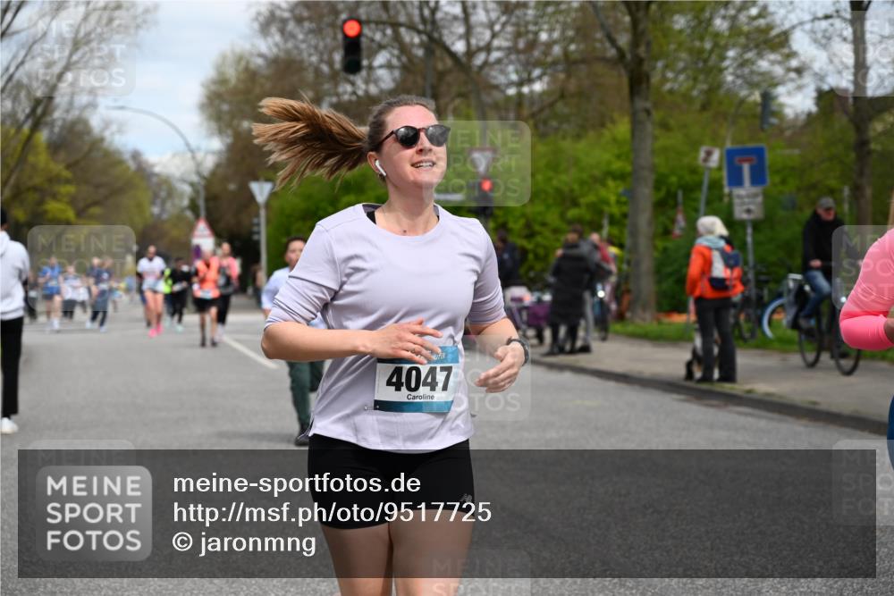 12.04.2026 - 45. Internationalen Wilhelmsburger Insellauf J. Mangold http://msf.ph/oto/9517725 12.04.2026 13:21:21 Ziel 4417, 3552, 3551, 2333, 4018, 5716, 4319, 5297, 4878, 5484, 2692, 4444, 4800, 4047, 2175, 3402, 3402, 5482, 4017, 3676, 2628, 3251, 5201, 3109, 4404, 4362, 2473, 2552, 2130 meine-sportfotos.de