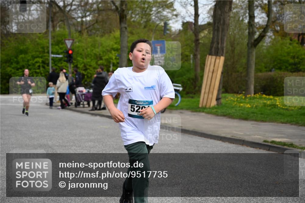 12.04.2026 - 45. Internationalen Wilhelmsburger Insellauf J. Mangold http://msf.ph/oto/9517735 12.04.2026 13:21:23 Ziel 2333, 4018, 5716, 4319, 5297, 4878, 5484, 2692, 4444, 4800, 4047, 2175, 3402, 5482, 4017, 3676, 2628, 2628, 3251, 5201, 3109, 4404, 4362, 2473, 2552, 2130, 2840, 3998 meine-sportfotos.de