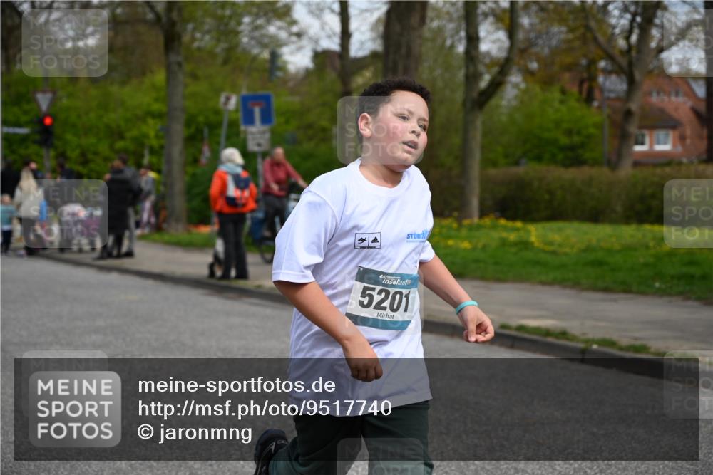 12.04.2026 - 45. Internationalen Wilhelmsburger Insellauf J. Mangold http://msf.ph/oto/9517740 12.04.2026 13:21:24 Ziel 2333, 4018, 5716, 4319, 5297, 4878, 5484, 2692, 4444, 4800, 4047, 2175, 3402, 5482, 4017, 3676, 2628, 3251, 3251, 5201, 3109, 4404, 4362, 2473, 2552, 2130, 2840, 3998, 5462 meine-sportfotos.de