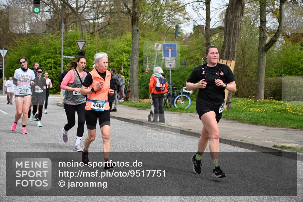 12.04.2026 - 45. Internationalen Wilhelmsburger Insellauf J. Mangold http://msf.ph/oto/9517751 12.04.2026 13:21:29 Ziel 4319, 5297, 4878, 5484, 2692, 4444, 4800, 4047, 2175, 3402, 5482, 4017, 3676, 2628, 3251, 5201, 3109, 4404, 3109, 4404, 4362, 2473, 2552, 2130, 2840, 3998, 5462, 5205, 4809, 2002 meine-sportfotos.de