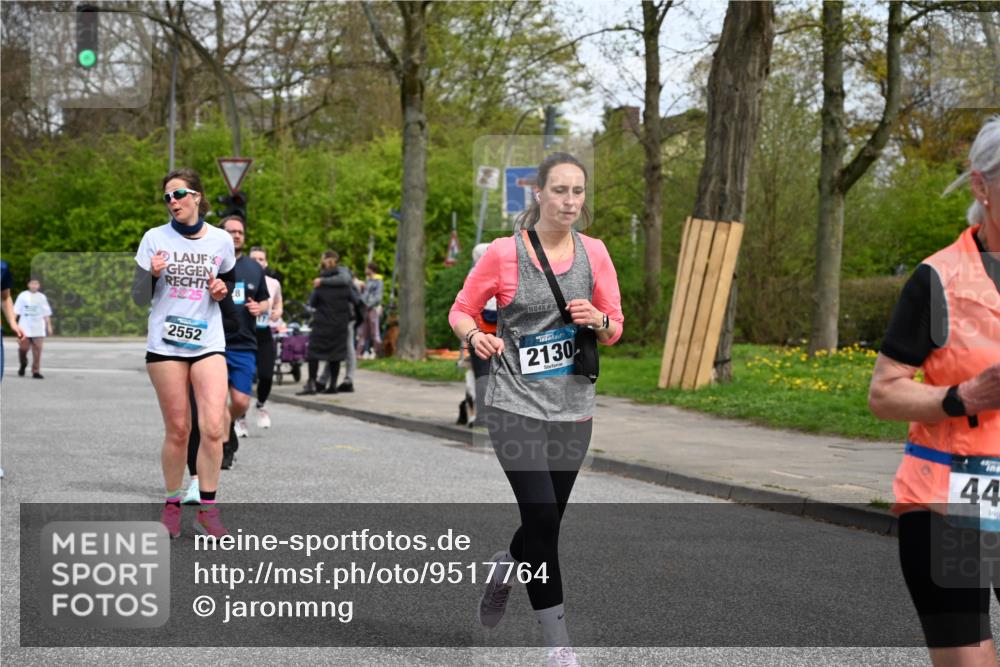 12.04.2026 - 45. Internationalen Wilhelmsburger Insellauf J. Mangold http://msf.ph/oto/9517764 12.04.2026 13:21:31 Ziel 4319, 5297, 4878, 5484, 2692, 4444, 4800, 4047, 2175, 3402, 5482, 4017, 3676, 2628, 3251, 5201, 3109, 4404, 4362, 2473, 2552, 2130, 2840, 3998, 5462, 5205, 4809, 2002 meine-sportfotos.de