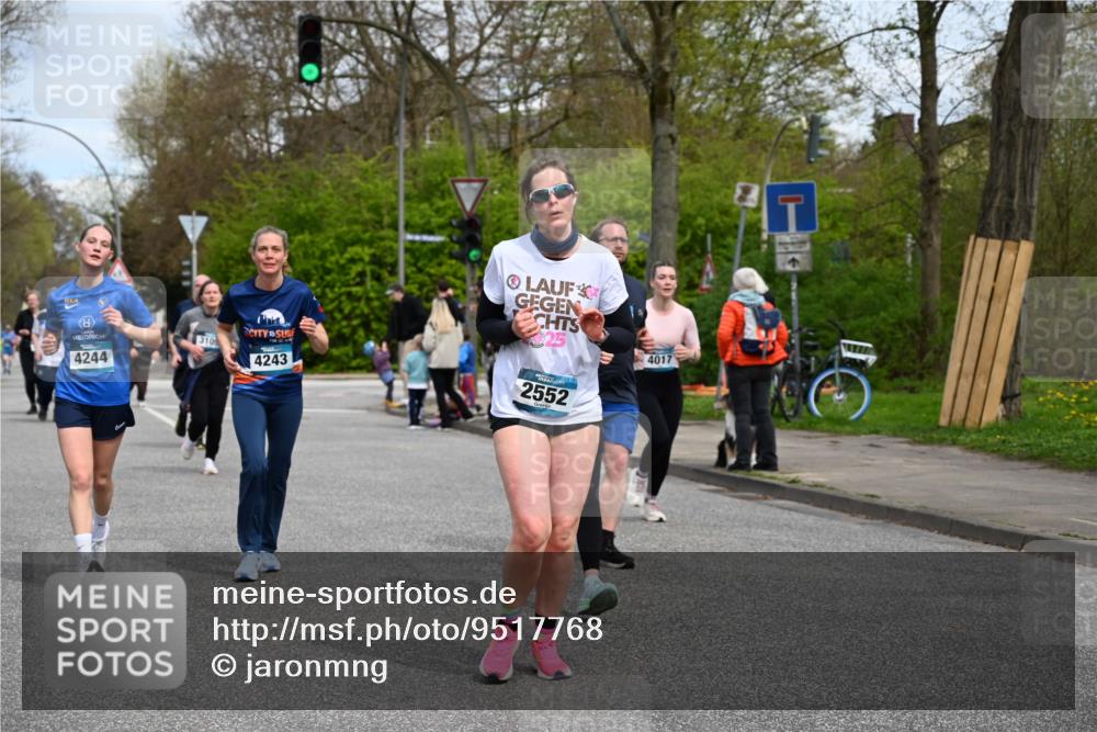 12.04.2026 - 45. Internationalen Wilhelmsburger Insellauf J. Mangold http://msf.ph/oto/9517768 12.04.2026 13:21:32 Ziel 5297, 4878, 5484, 2692, 4444, 4800, 4047, 2175, 3402, 5482, 4017, 3676, 2628, 3251, 5201, 3109, 4404, 4362, 2473, 2552, 2552, 2130, 2840, 3998, 5462, 5205, 4809, 2002, 2332 meine-sportfotos.de