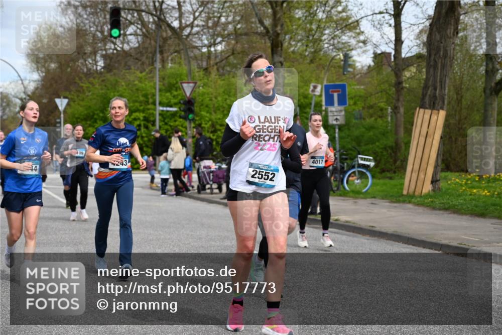 12.04.2026 - 45. Internationalen Wilhelmsburger Insellauf J. Mangold http://msf.ph/oto/9517773 12.04.2026 13:21:32 Ziel 5297, 4878, 5484, 2692, 4444, 4800, 4047, 2175, 3402, 5482, 4017, 3676, 2628, 3251, 5201, 3109, 4404, 4362, 2473, 2552, 2552, 2130, 2840, 3998, 5462, 5205, 4809, 2002, 2332 meine-sportfotos.de