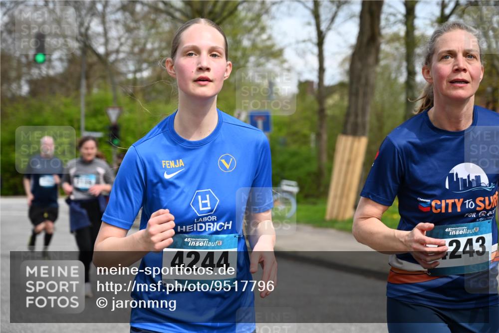 12.04.2026 - 45. Internationalen Wilhelmsburger Insellauf J. Mangold http://msf.ph/oto/9517796 12.04.2026 13:21:35 Ziel 4878, 5484, 2692, 4444, 4800, 4047, 2175, 3402, 5482, 4017, 3676, 2628, 2628, 3251, 5201, 3109, 4404, 4362, 2473, 2552, 2130, 2840, 3998, 2840, 3998, 5462, 5205, 4809, 2002, 2332 meine-sportfotos.de
