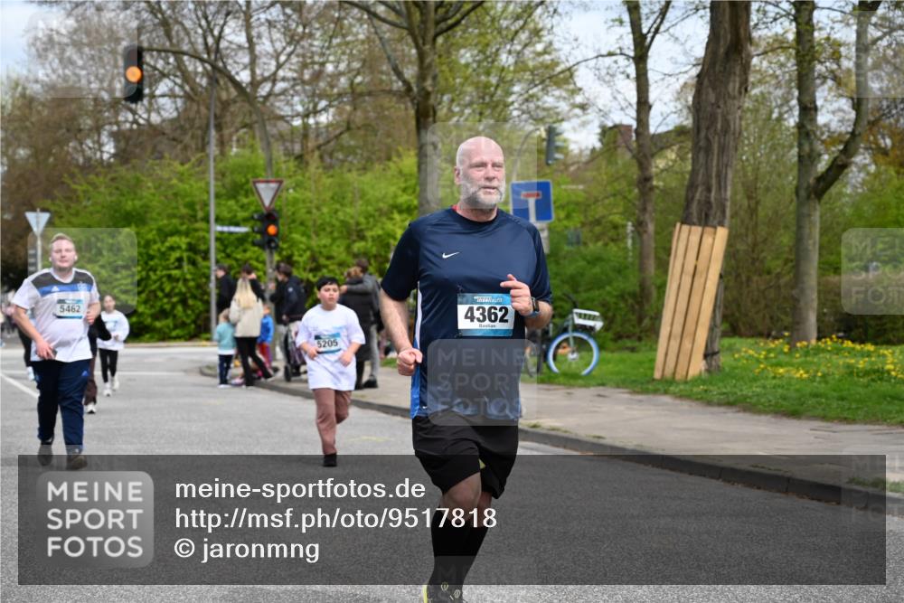 12.04.2026 - 45. Internationalen Wilhelmsburger Insellauf J. Mangold http://msf.ph/oto/9517818 12.04.2026 13:21:38 Ziel 4444, 4800, 4047, 2175, 3402, 5482, 4017, 3676, 2628, 3251, 5201, 5201, 3109, 4404, 4362, 2473, 2552, 2130, 2840, 3998, 5462, 5205, 5205, 4809, 2002, 2332, 2116, 3581 meine-sportfotos.de