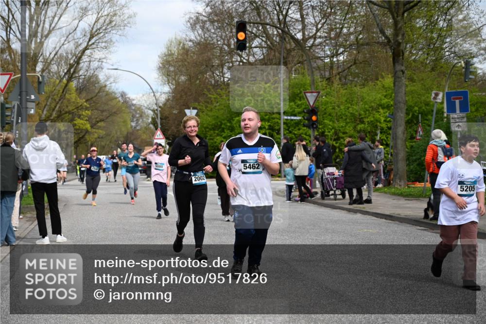 12.04.2026 - 45. Internationalen Wilhelmsburger Insellauf J. Mangold http://msf.ph/oto/9517826 12.04.2026 13:21:39 Ziel 4444, 4800, 4047, 2175, 3402, 5482, 4017, 3676, 2628, 3251, 5201, 3109, 4404, 4362, 2473, 2552, 2130, 2840, 3998, 5462, 5205, 4809, 4809, 2002, 2332, 2116, 3581, 3235, 3915 meine-sportfotos.de