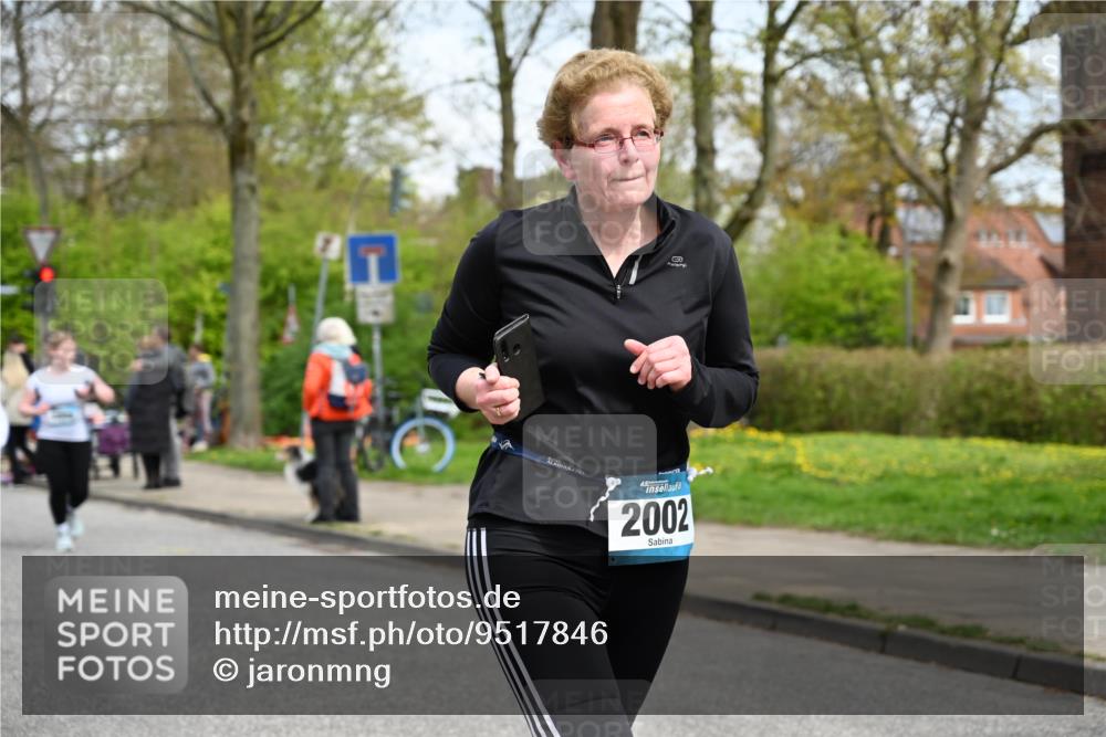 12.04.2026 - 45. Internationalen Wilhelmsburger Insellauf J. Mangold http://msf.ph/oto/9517846 12.04.2026 13:21:43 Ziel 4047, 2175, 3402, 5482, 4017, 3676, 2628, 3251, 5201, 3109, 4404, 4362, 2473, 2552, 2130, 2840, 3998, 5462, 5205, 4809, 2002, 2332, 2116, 3581, 3235, 3915, 5080, 4348, 5085, 3603, 3602 meine-sportfotos.de