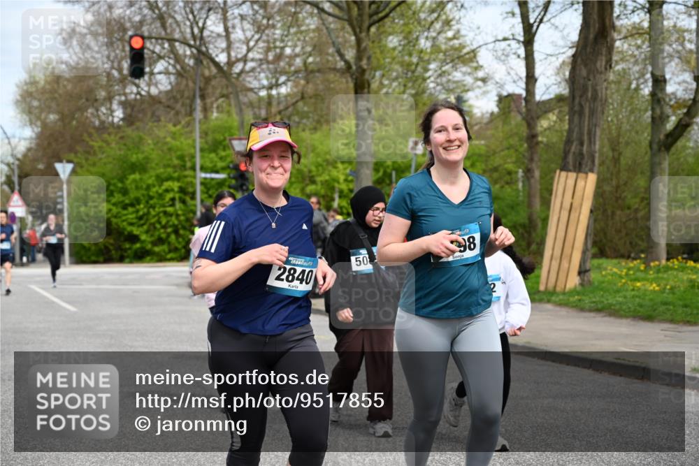 12.04.2026 - 45. Internationalen Wilhelmsburger Insellauf J. Mangold http://msf.ph/oto/9517855 12.04.2026 13:21:47 Ziel 5482, 4017, 3676, 2628, 3251, 5201, 3109, 4404, 4362, 2473, 2552, 2130, 2840, 3998, 2840, 3998, 5462, 5205, 4809, 2002, 2332, 2116, 3581, 3235, 3915, 5080, 4348, 5085, 3603, 3602, 5092, 2246, 5192, 5171 meine-sportfotos.de