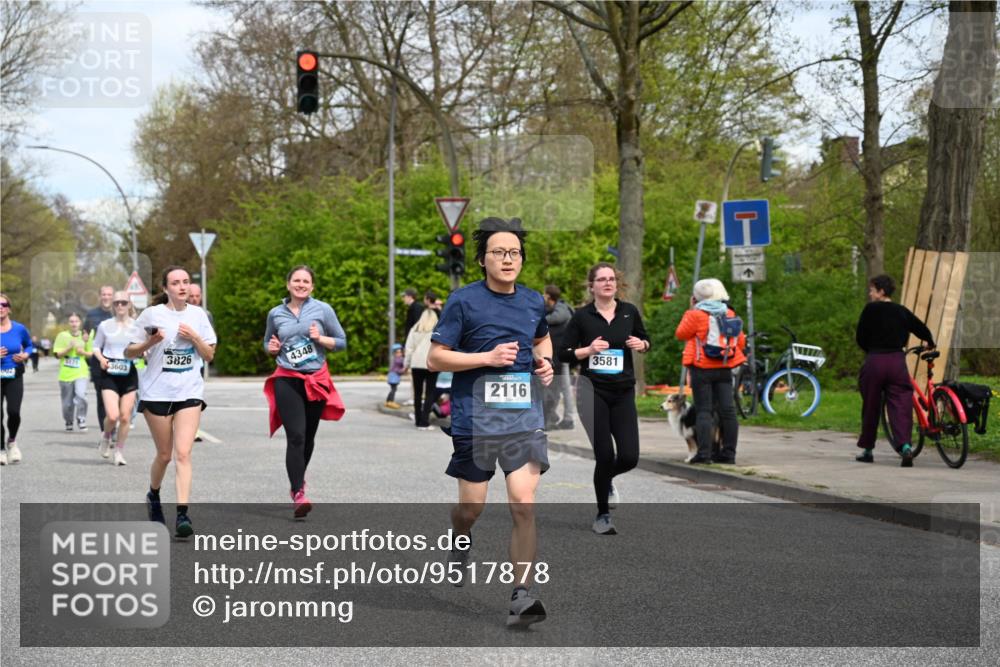 12.04.2026 - 45. Internationalen Wilhelmsburger Insellauf J. Mangold http://msf.ph/oto/9517878 12.04.2026 13:21:54 Ziel 4017, 3676, 2628, 3251, 5201, 3109, 4404, 4362, 2473, 2552, 2130, 2840, 3998, 5462, 5205, 4809, 2002, 2332, 2116, 3581, 3235, 3915, 5080, 4348, 5085, 3603, 3602, 3603, 3602, 5092, 2246, 5192, 5171, 3162, 4443, 4442, 3746, 5290, 3057, 3667, 5304 meine-sportfotos.de