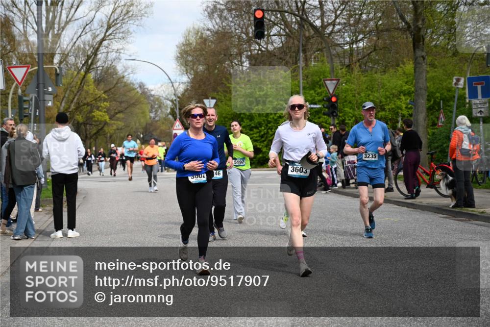 12.04.2026 - 45. Internationalen Wilhelmsburger Insellauf J. Mangold http://msf.ph/oto/9517907 12.04.2026 13:21:58 Ziel 3676, 2628, 3251, 5201, 3109, 4404, 4362, 2473, 2552, 2130, 2840, 3998, 5462, 5205, 4809, 2002, 2332, 2116, 3581, 3235, 3915, 5080, 4348, 5085, 3603, 3602, 5092, 2246, 5192, 5171, 3162, 4443, 4442, 3746, 5290, 3057, 3667, 5304, 4210 meine-sportfotos.de