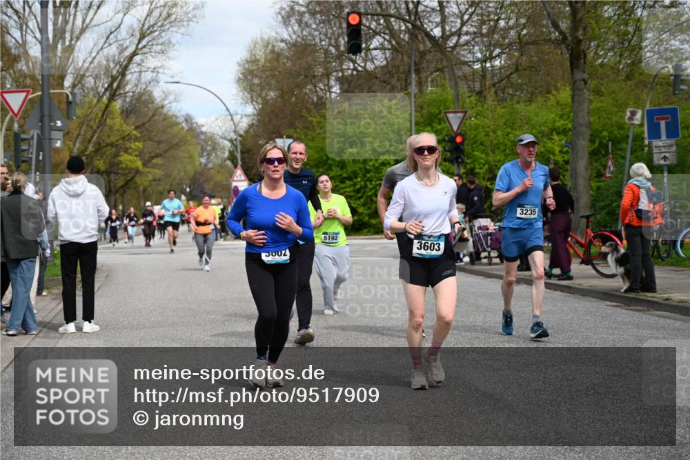 12.04.2026 - 45. Internationalen Wilhelmsburger Insellauf J. Mangold http://msf.ph/oto/9517909 12.04.2026 13:21:58 Ziel 3676, 2628, 3251, 5201, 3109, 4404, 4362, 2473, 2552, 2130, 2840, 3998, 5462, 5205, 4809, 2002, 2332, 2116, 3581, 3235, 3915, 5080, 4348, 5085, 3603, 3602, 5092, 2246, 5192, 5171, 3162, 4443, 4442, 3746, 5290, 3057, 3667, 5304, 4210 meine-sportfotos.de
