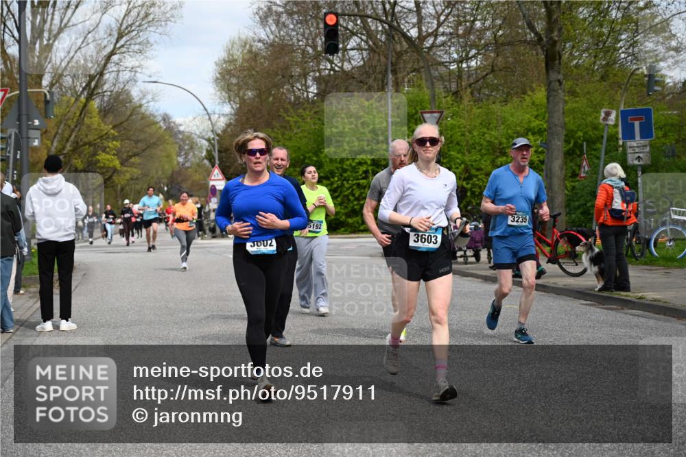 12.04.2026 - 45. Internationalen Wilhelmsburger Insellauf J. Mangold http://msf.ph/oto/9517911 12.04.2026 13:21:58 Ziel 3676, 2628, 3251, 5201, 3109, 4404, 4362, 2473, 2552, 2130, 2840, 3998, 5462, 5205, 4809, 2002, 2332, 2116, 3581, 3235, 3915, 5080, 4348, 5085, 3603, 3602, 5092, 2246, 5192, 5171, 3162, 4443, 4442, 3746, 5290, 3057, 3667, 5304, 4210 meine-sportfotos.de