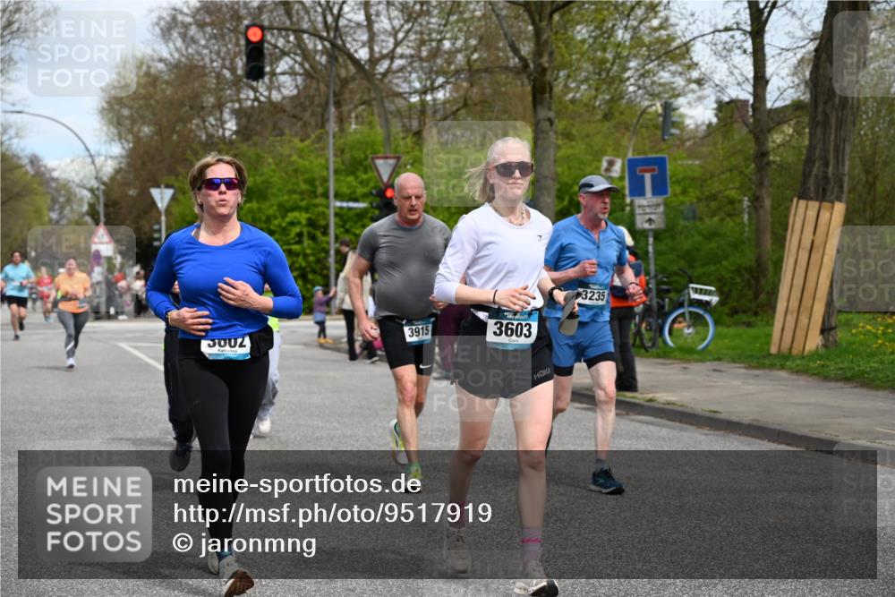 12.04.2026 - 45. Internationalen Wilhelmsburger Insellauf J. Mangold http://msf.ph/oto/9517919 12.04.2026 13:21:59 Ziel 3676, 2628, 3251, 5201, 3109, 4404, 4362, 2473, 2552, 2130, 2840, 3998, 5462, 5205, 4809, 2002, 2332, 2116, 3581, 3235, 3915, 5080, 4348, 5085, 3603, 3602, 5092, 2246, 5192, 5171, 2246, 5192, 5171, 3162, 4443, 4442, 3746, 5290, 3057, 3667, 5304, 4210 meine-sportfotos.de