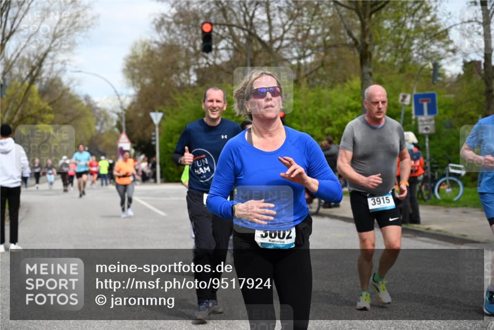 12.04.2026 - 45. Internationalen Wilhelmsburger Insellauf J. Mangold http://msf.ph/oto/9517924 12.04.2026 13:22:00 Ziel 2628, 3251, 5201, 3109, 4404, 4362, 2473, 2552, 2130, 2840, 3998, 5462, 5205, 4809, 2002, 2332, 2116, 3581, 3235, 3915, 5080, 4348, 5085, 3603, 3602, 5092, 2246, 5192, 5171, 3162, 4443, 3162, 4443, 4442, 3746, 5290, 3057, 3667, 5304, 4210, 4014 meine-sportfotos.de