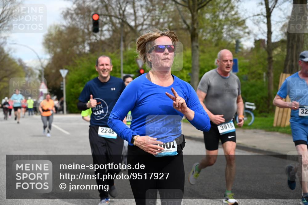 12.04.2026 - 45. Internationalen Wilhelmsburger Insellauf J. Mangold http://msf.ph/oto/9517927 12.04.2026 13:22:00 Ziel 2628, 3251, 5201, 3109, 4404, 4362, 2473, 2552, 2130, 2840, 3998, 5462, 5205, 4809, 2002, 2332, 2116, 3581, 3235, 3915, 5080, 4348, 5085, 3603, 3602, 5092, 2246, 5192, 5171, 3162, 4443, 3162, 4443, 4442, 3746, 5290, 3057, 3667, 5304, 4210, 4014 meine-sportfotos.de