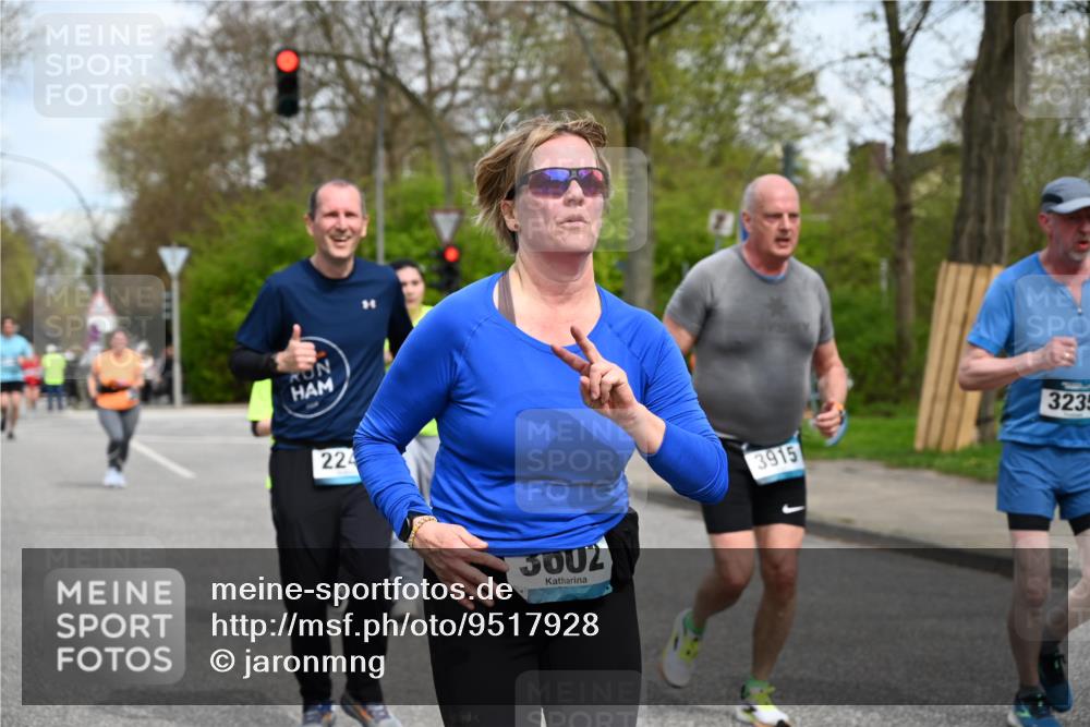 12.04.2026 - 45. Internationalen Wilhelmsburger Insellauf J. Mangold http://msf.ph/oto/9517928 12.04.2026 13:22:00 Ziel 2628, 3251, 5201, 3109, 4404, 4362, 2473, 2552, 2130, 2840, 3998, 5462, 5205, 4809, 2002, 2332, 2116, 3581, 3235, 3915, 5080, 4348, 5085, 3603, 3602, 5092, 2246, 5192, 5171, 3162, 4443, 3162, 4443, 4442, 3746, 5290, 3057, 3667, 5304, 4210, 4014 meine-sportfotos.de