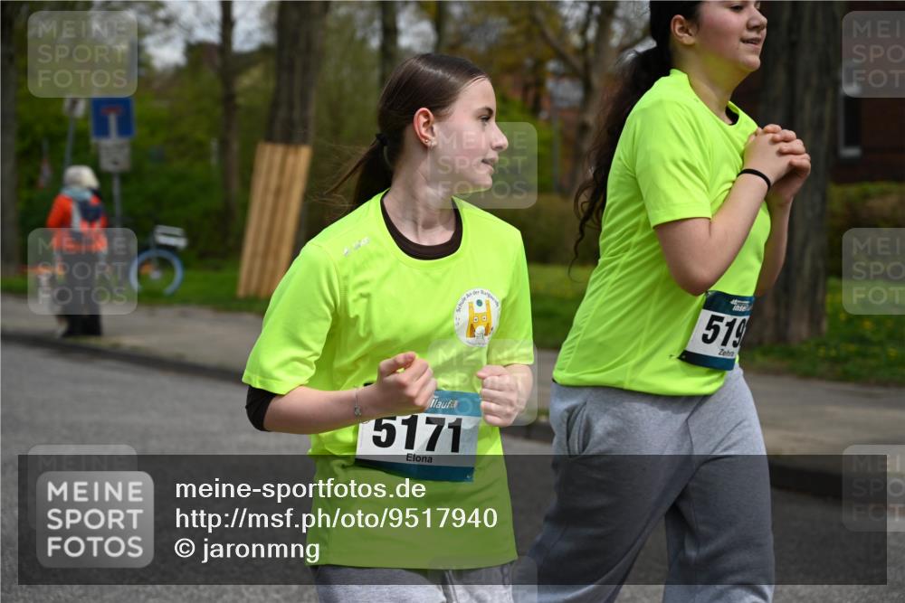 12.04.2026 - 45. Internationalen Wilhelmsburger Insellauf J. Mangold http://msf.ph/oto/9517940 12.04.2026 13:22:03 Ziel 5201, 3109, 4404, 4362, 2473, 2552, 2130, 2840, 3998, 5462, 5205, 4809, 2002, 2332, 2116, 3581, 3235, 3915, 3235, 3915, 5080, 4348, 5085, 3603, 3602, 5092, 2246, 5192, 5171, 3162, 4443, 4442, 3746, 5290, 3057, 3057, 3667, 5304, 4210, 4014, 2158 meine-sportfotos.de