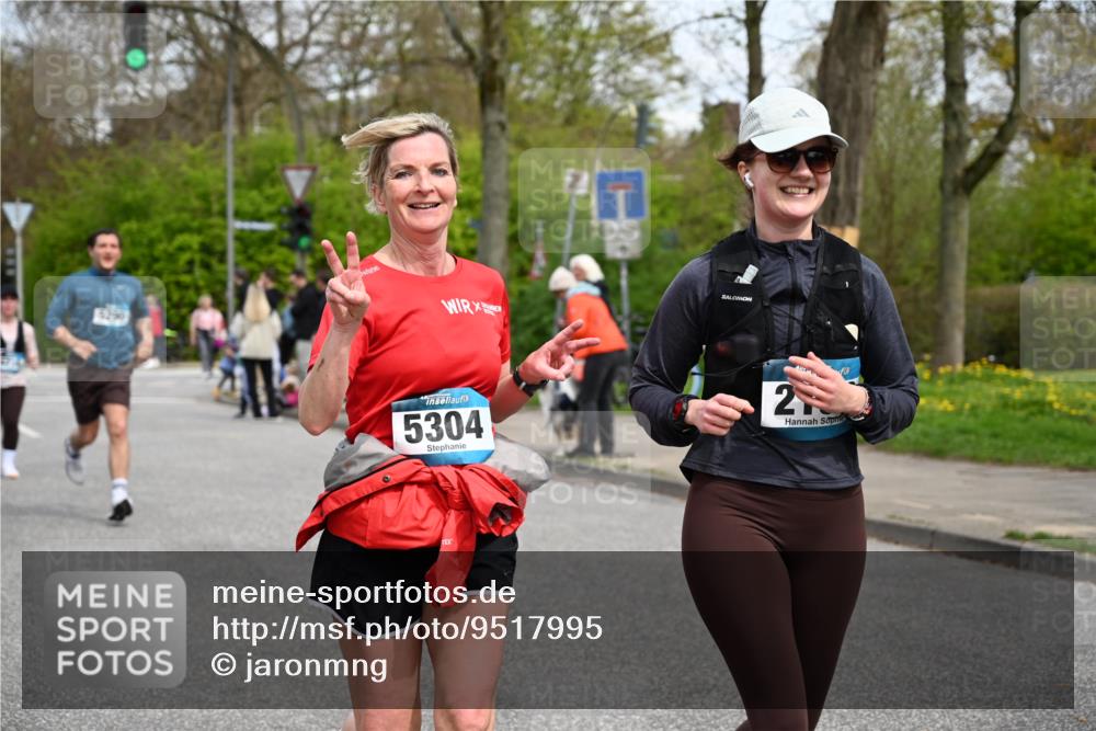 12.04.2026 - 45. Internationalen Wilhelmsburger Insellauf J. Mangold http://msf.ph/oto/9517995 12.04.2026 13:22:17 Ziel 2002, 2332, 2116, 3581, 3235, 3915, 5080, 4348, 5085, 3603, 3602, 5092, 2246, 5192, 5171, 3162, 4443, 4442, 3746, 5290, 3057, 3667, 5304, 4210, 4014, 2158, 5314, 4557 meine-sportfotos.de