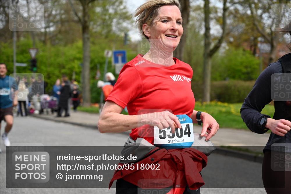12.04.2026 - 45. Internationalen Wilhelmsburger Insellauf J. Mangold http://msf.ph/oto/9518002 12.04.2026 13:22:17 Ziel 2002, 2332, 2116, 3581, 3235, 3915, 5080, 4348, 5085, 3603, 3602, 5092, 2246, 5192, 5171, 3162, 4443, 4442, 3746, 5290, 3057, 3667, 5304, 4210, 4014, 2158, 5314, 4557 meine-sportfotos.de