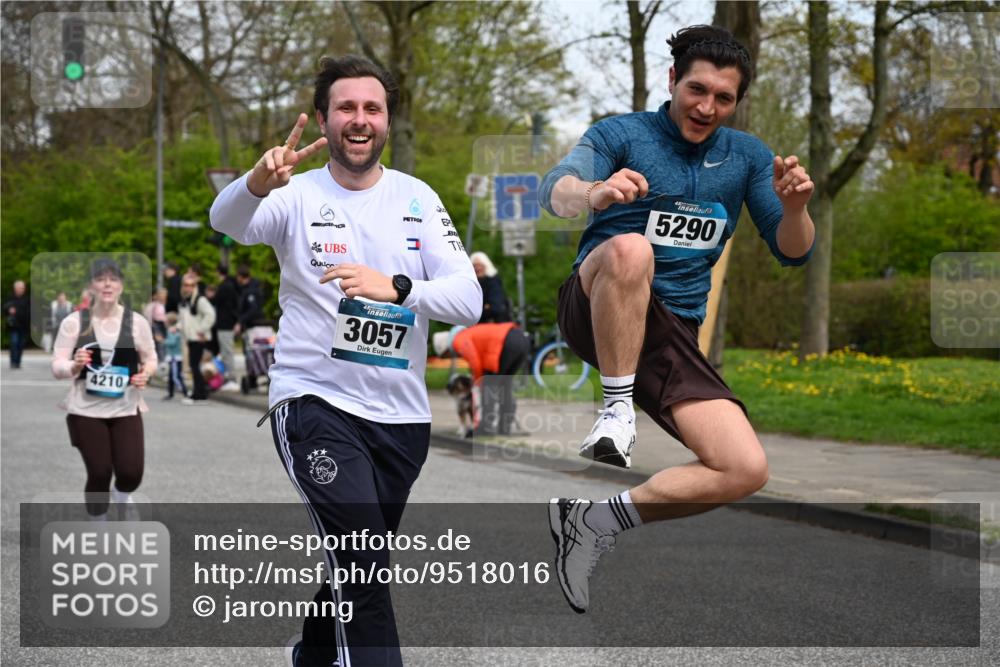 12.04.2026 - 45. Internationalen Wilhelmsburger Insellauf J. Mangold http://msf.ph/oto/9518016 12.04.2026 13:22:19 Ziel 2332, 2116, 3581, 3235, 3915, 5080, 4348, 5085, 3603, 3602, 5092, 2246, 5192, 5171, 3162, 4443, 4442, 3746, 5290, 3057, 3667, 5304, 4210, 4210, 4014, 2158, 5314, 4557, 2153 meine-sportfotos.de