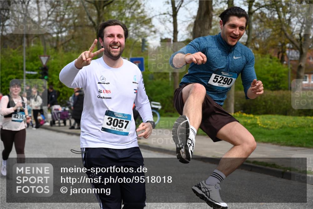 12.04.2026 - 45. Internationalen Wilhelmsburger Insellauf J. Mangold http://msf.ph/oto/9518018 12.04.2026 13:22:19 Ziel 2332, 2116, 3581, 3235, 3915, 5080, 4348, 5085, 3603, 3602, 5092, 2246, 5192, 5171, 3162, 4443, 4442, 3746, 5290, 3057, 3667, 5304, 4210, 4210, 4014, 2158, 5314, 4557, 2153 meine-sportfotos.de