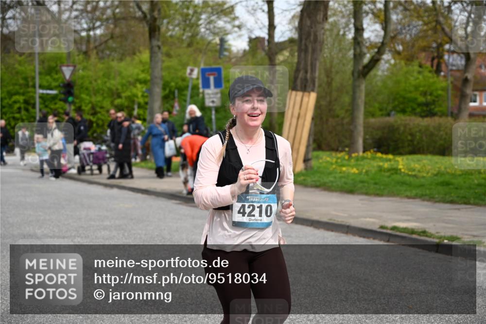12.04.2026 - 45. Internationalen Wilhelmsburger Insellauf J. Mangold http://msf.ph/oto/9518034 12.04.2026 13:22:21 Ziel 2332, 2116, 3581, 3235, 3915, 5080, 4348, 5085, 3603, 3602, 5092, 2246, 5192, 5171, 3162, 4443, 4442, 3746, 5290, 3057, 3667, 5304, 4210, 4014, 2158, 5314, 4557, 2153, 5262 meine-sportfotos.de