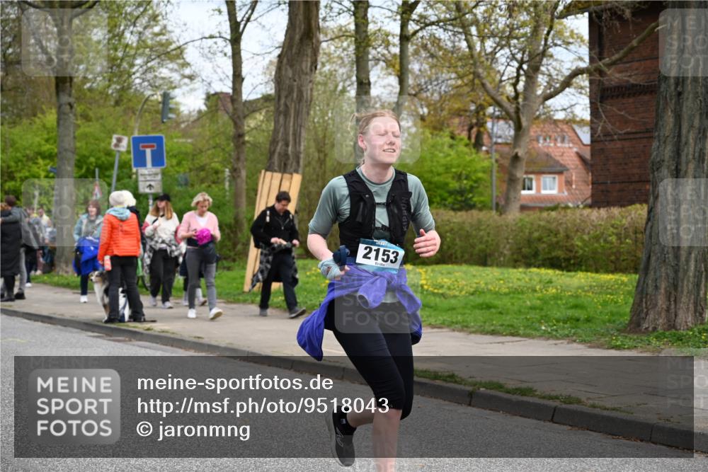 12.04.2026 - 45. Internationalen Wilhelmsburger Insellauf J. Mangold http://msf.ph/oto/9518043 12.04.2026 13:22:42 Ziel 4210, 4014, 2158, 5314, 4557, 2153, 5262, 4593, 4708, 3774, 4358, 5223, 3336, 3783 meine-sportfotos.de
