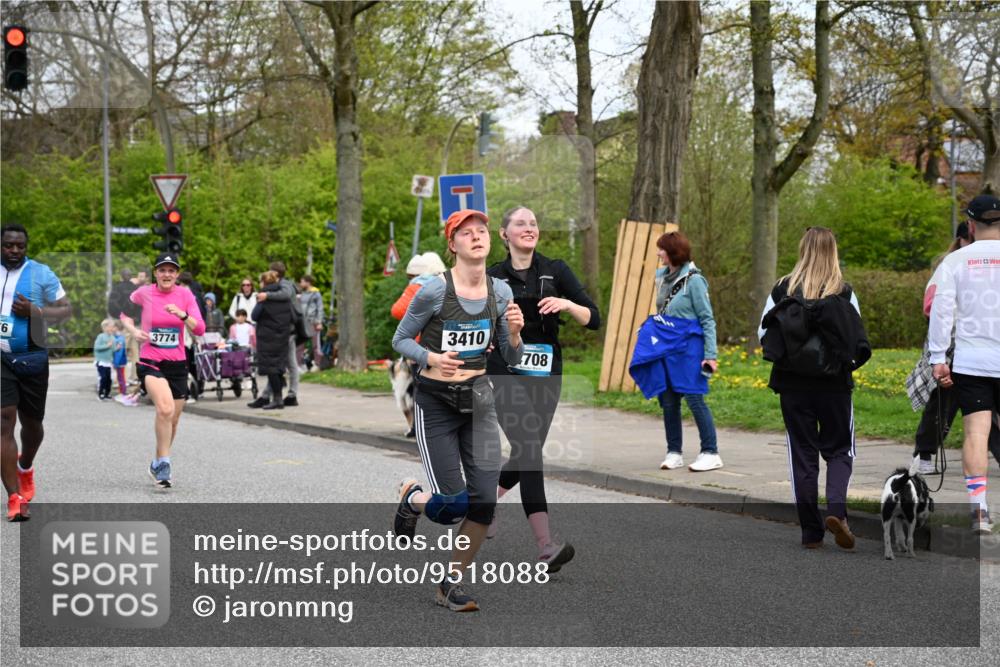 12.04.2026 - 45. Internationalen Wilhelmsburger Insellauf J. Mangold http://msf.ph/oto/9518088 12.04.2026 13:22:50 Ziel 2158, 5314, 4557, 2153, 5262, 4593, 4708, 4708, 3774, 4358, 5223, 3336, 3783, 3498, 3478, 4176, 5505, 3471 meine-sportfotos.de