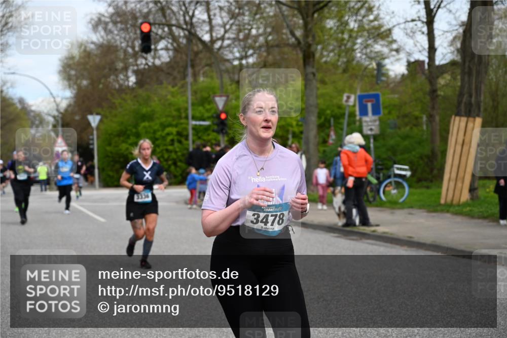 12.04.2026 - 45. Internationalen Wilhelmsburger Insellauf J. Mangold http://msf.ph/oto/9518129 12.04.2026 13:22:54 Ziel 5314, 4557, 2153, 5262, 4593, 4708, 3774, 4358, 5223, 3336, 3783, 3498, 3478, 4176, 5505, 3471, 3814 meine-sportfotos.de